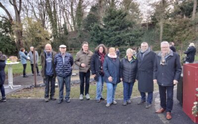 Toni Bündgen für die Koblenzer SPD Fraktion als Mitglied des Werksausschusses des Eigenbetriebs Grünflächen- und Bestattungswesen bei Einweihung des neuen Weinrebenfeldes auf dem Koblenzer Hauptfriedhof