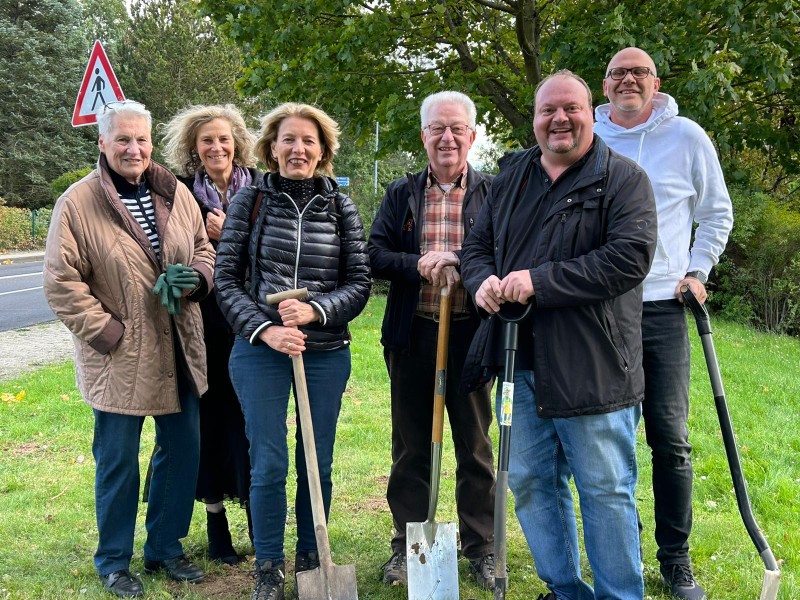 Pflanzaktion des Ortsring Karthause: die Karthäuser SPD war dabei!
