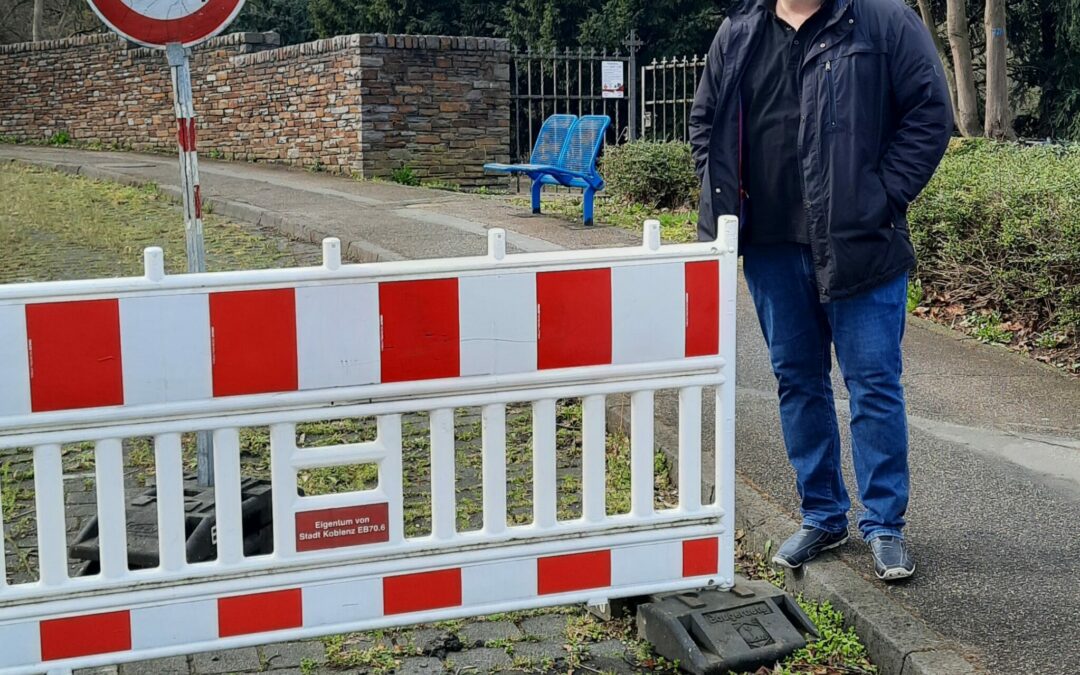 Bushaltestelle auf der Karthause wird endlich instandgesetzt