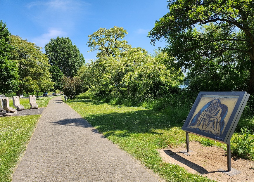 Weinfest zum 111. Geburtstag von Philipp Dott am 1. Juli